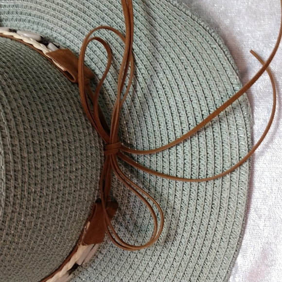 Unisex Woven Western Straw Beach Sun Hat Cowrie Cowry Shells Tassels Sage Green - Picture 8 of 15